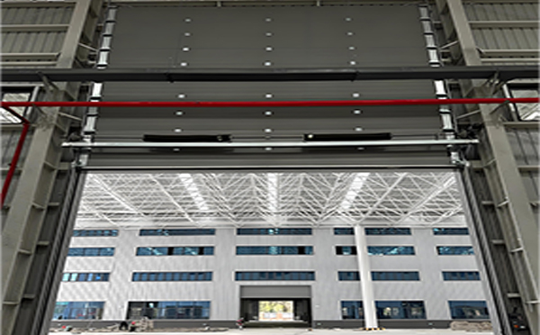 青河工业提升门