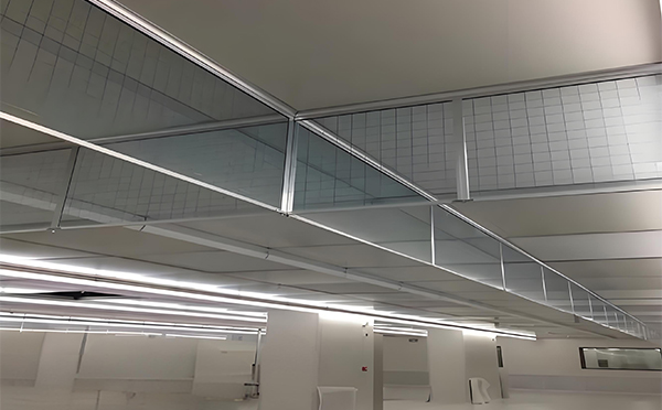 青河玻璃挡烟垂壁