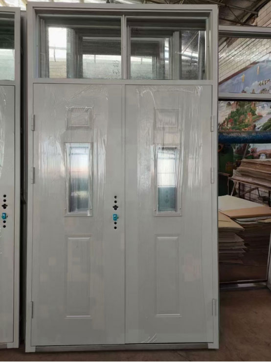 青河学校教室门 青河学校教室门