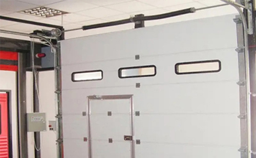 青河工业提升门的安装方法